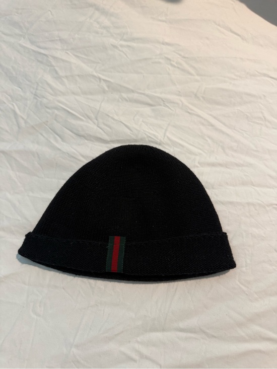 Gucci Other - Gucci Black Men's Knit Beanie with Green-Red Stripe